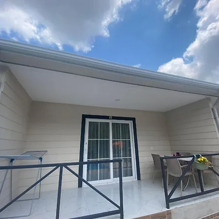 Canbey Apartlari * 아드라산